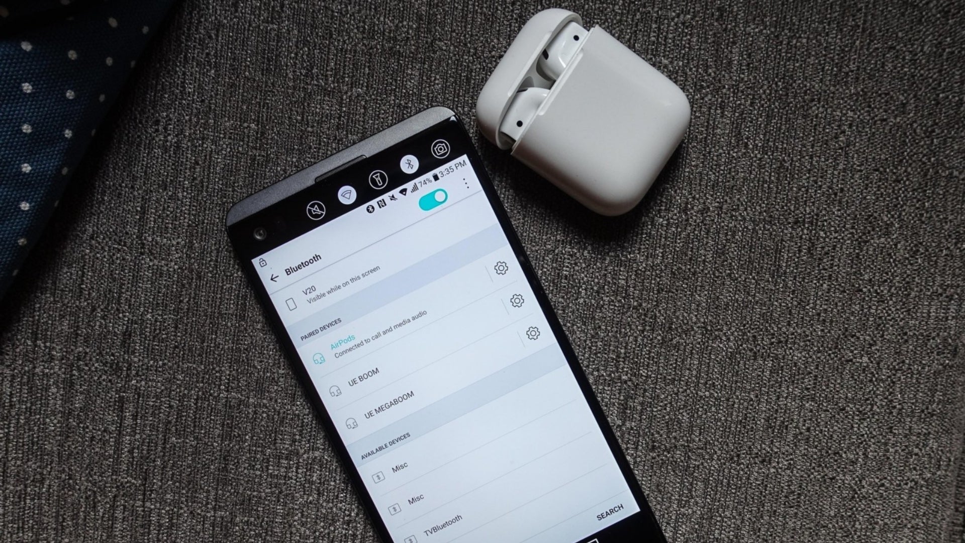 Apple Airpods and TWS bluetooth earbuds comparison apple earphones wireless earbuds bluetooth headphone