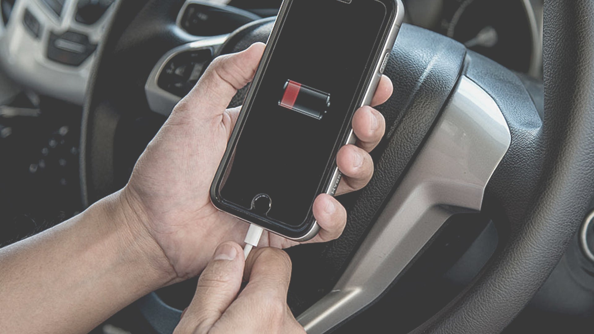 Charging While Driving - Wireless Charging Car Mount gadgeticloud automatic infrared sensing
