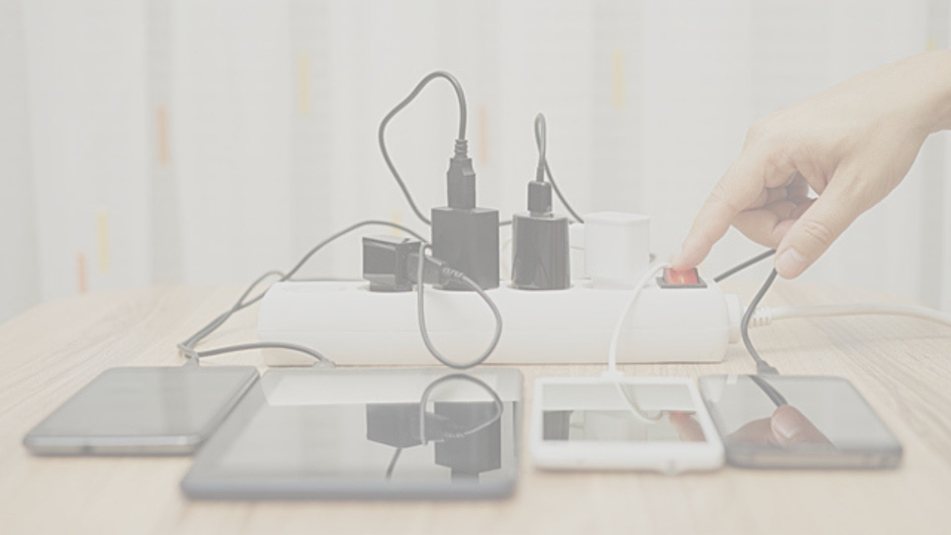 Charging Tips For Devices - GadgetiCloud fun facts fast charging safef charge