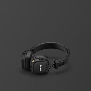 major-iv-black-side_view-desktop-3