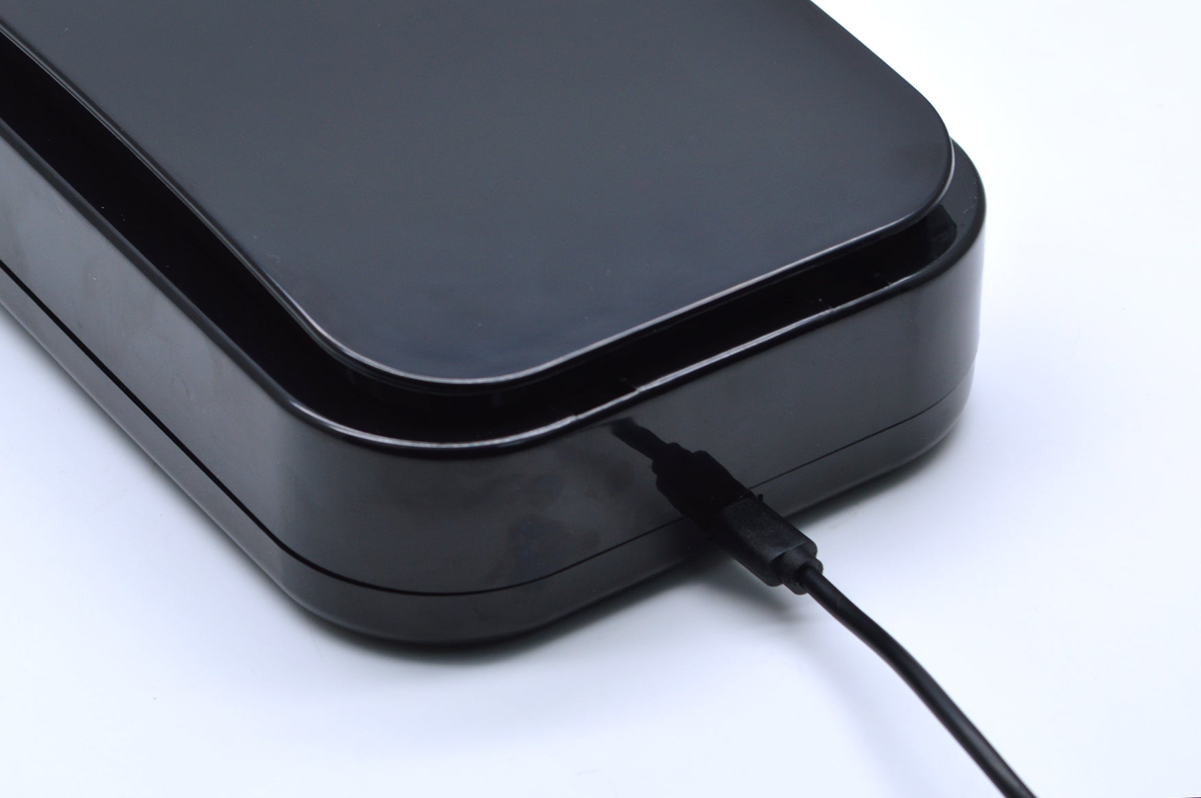 Lexuma XGerm - Multi-functional Phone UV Sanitizer - GadgetiCloud